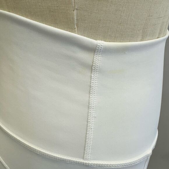 OFFLINE By Aerie Goals High Waisted 7/8 Legging in White Sport Inseam size - Picture 9 of 14